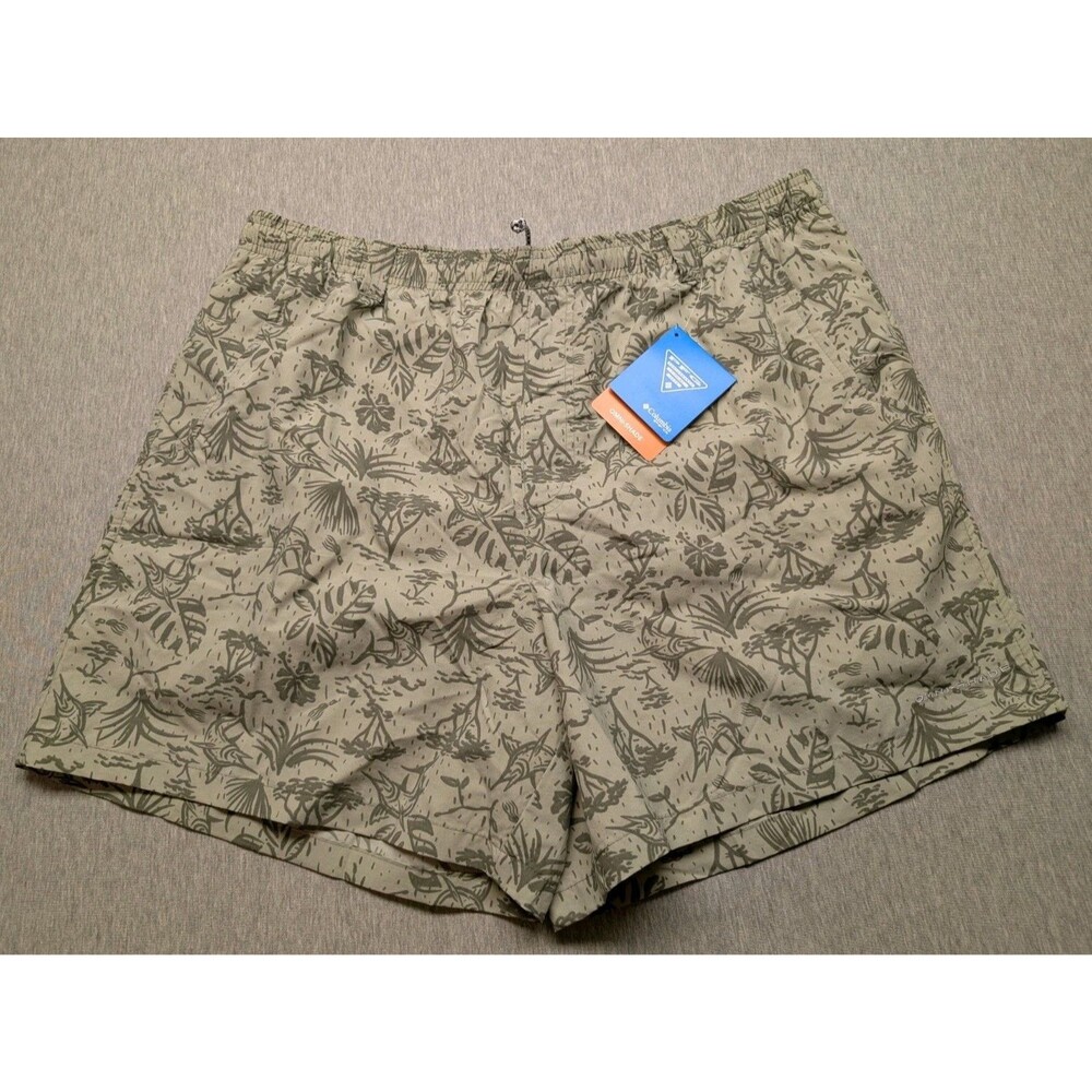 Columbia PFG Super Backcast II Water Shorts Men XL Marlin Chase Fish Print 6"